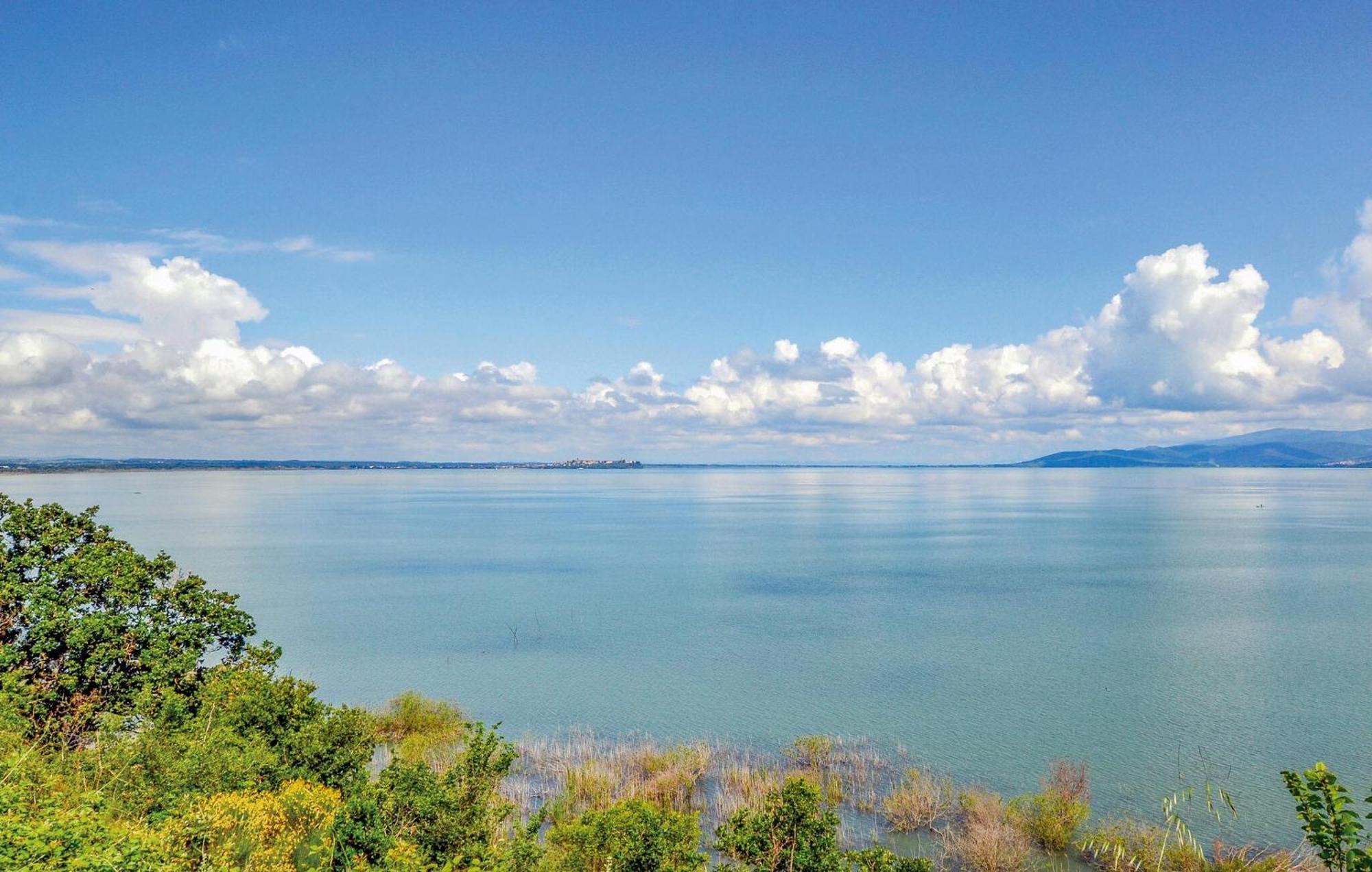 Lovely Apartment In Tuoro Sul Trasimeno With Wifi 외부 사진